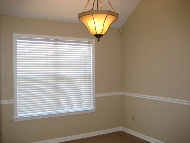 Foto del edificio - 1383 River Ridge Dr