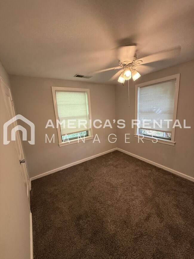 Foto del edificio - Home for Rent in Homewood, AL!!! COMING SOON!