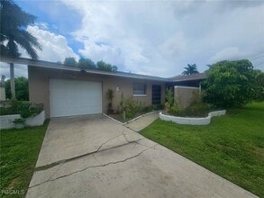 Building Photo - 158 SW 51st Terrace