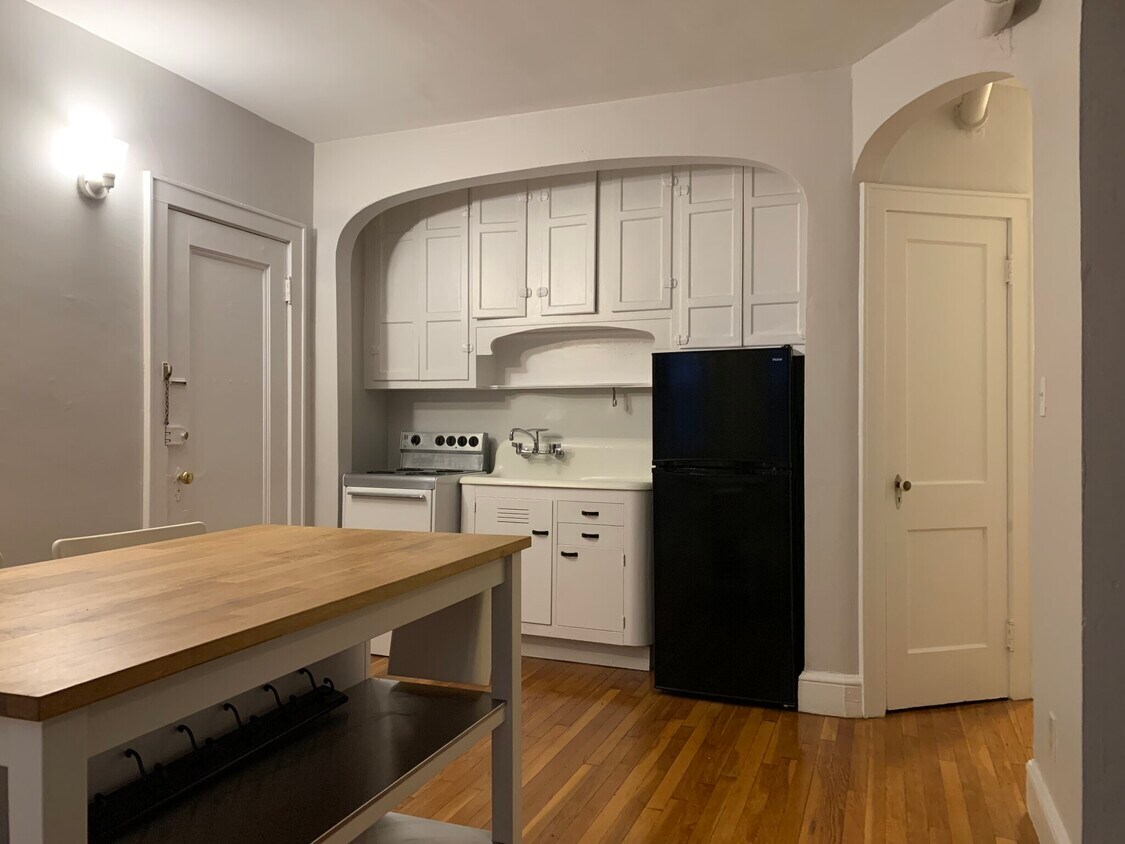 Primary Photo - 125 Marlborough St