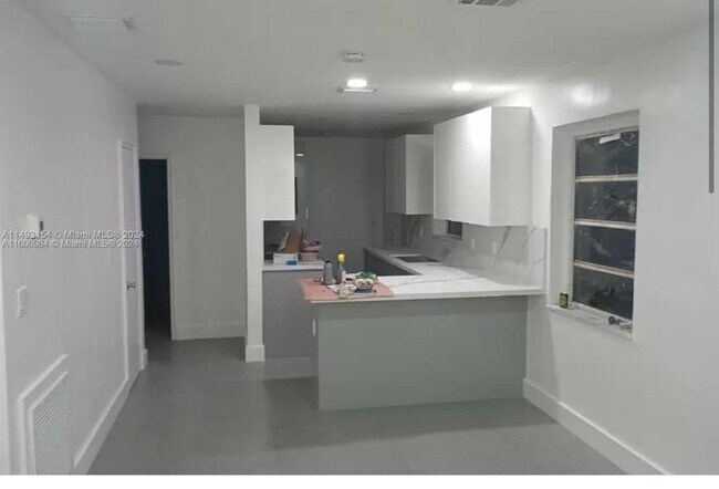 Foto del edificio - 2 bedroom in North miami FL 33168