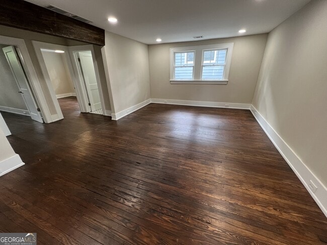 Foto del edificio - 129 Whitefoord Ave NE