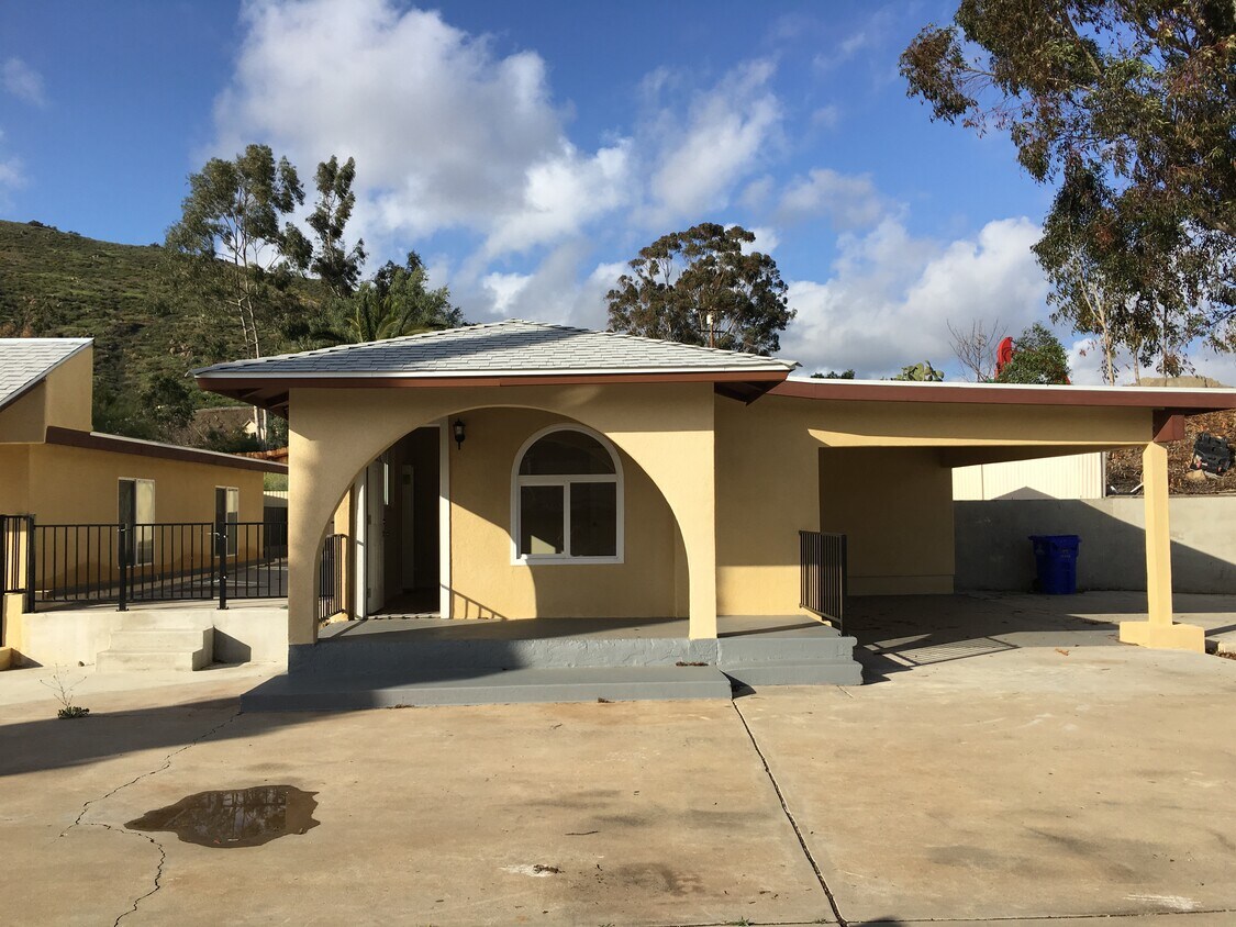 Primary Photo - 1222 Pepper Dr