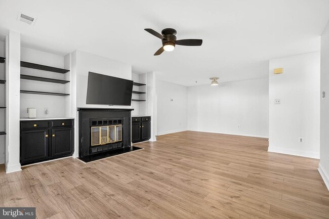 Building Photo - 6910 Sandra Marie Cir