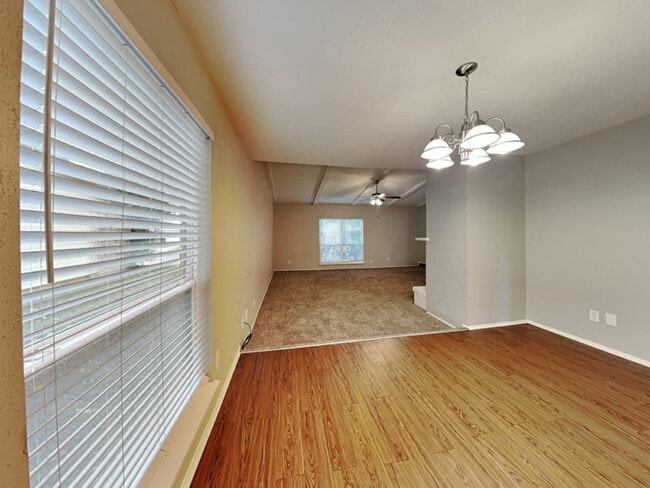 Foto del edificio - 4011 Brookmoor Dr