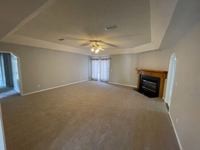 Foto del edificio - Oak Lake Estates - Pool w/Pool Care Included!