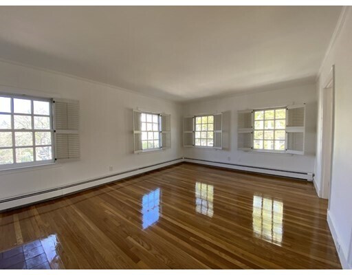 Building Photo - 406 Broadway