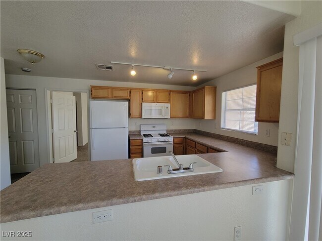 Foto del edificio - 3822 Ormond Beach St