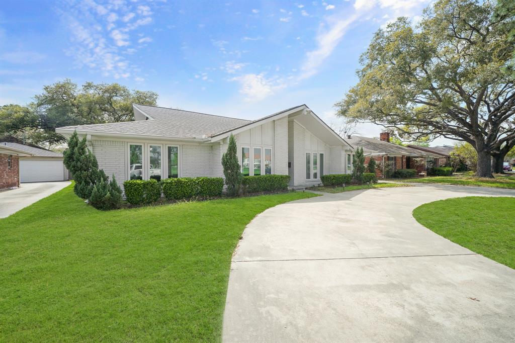 Primary Photo - 6215 S Braeswood Blvd