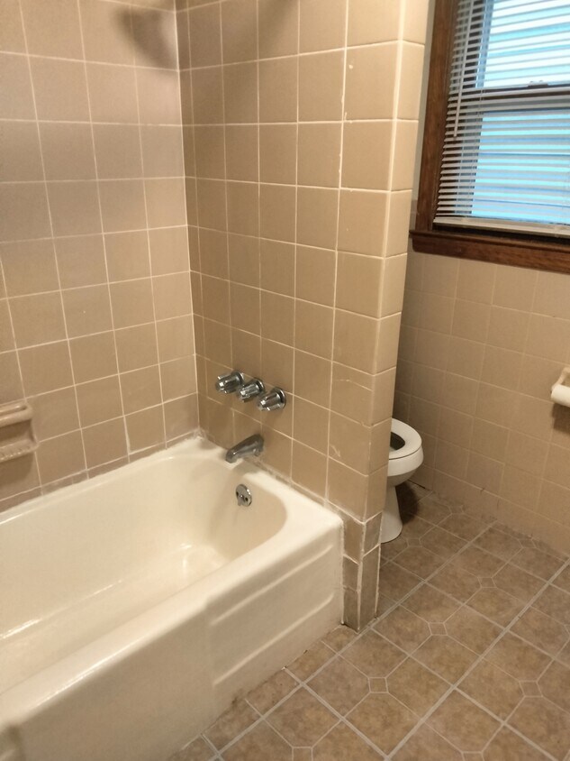 Primary Photo - 39 Ives Ct