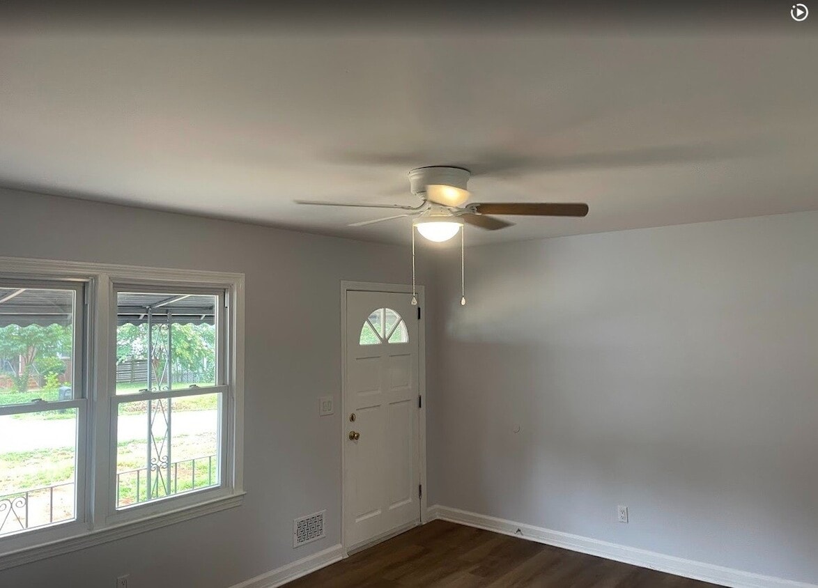 Foto principal - 401 Morris St