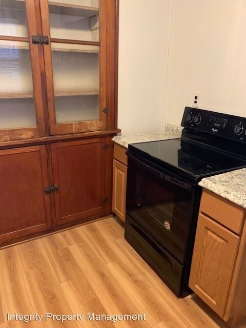 Building Photo - 2 br, 2 bath House - 93 Hasbrouck Street