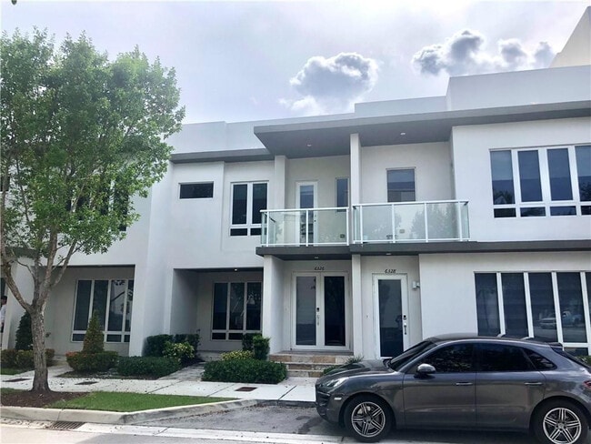 Foto del edificio - 6326 NW 105th Pl