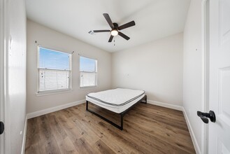 Building Photo - 2019 Olivos St