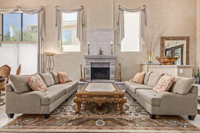 Building Photo - 7425 E Gainey Ranch Rd