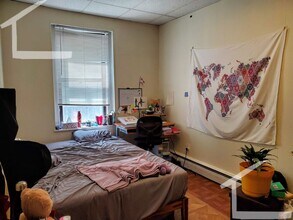 Building Photo - 5 Aberdeen St