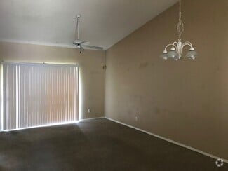 Building Photo - 14851 Laguna Beach Cir