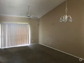 Building Photo - 14851 Laguna Beach Cir