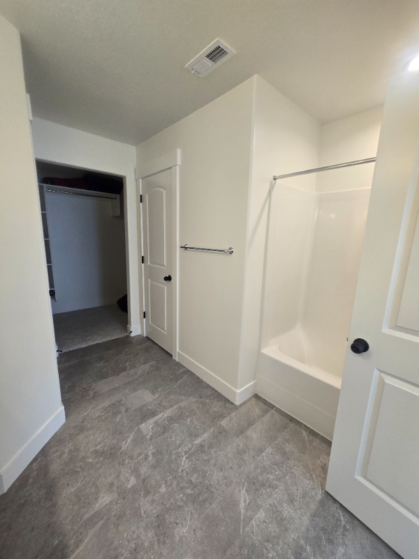 Building Photo - 984 W Sunspear Dr