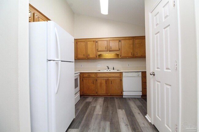 Foto del edificio - 8126 Crystal Wells Pl