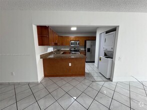 Building Photo - 6854 SW 114th Pl