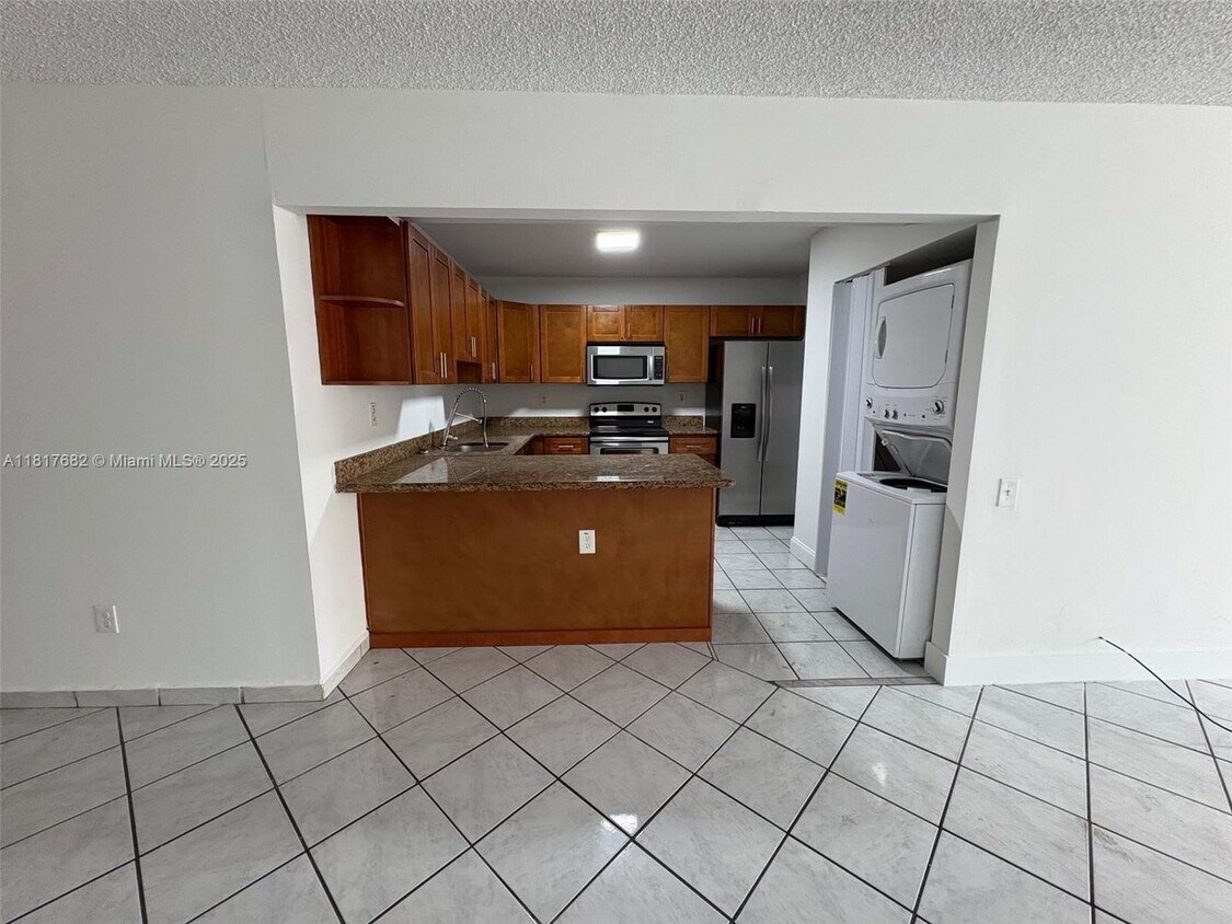 Primary Photo - 6854 SW 114th Pl