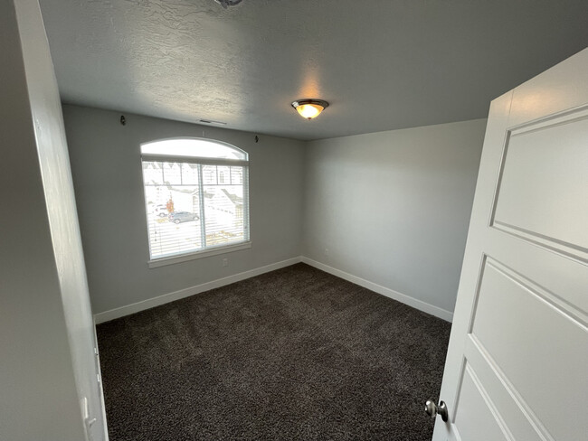 Private Bedroom - 681 S 1803 W