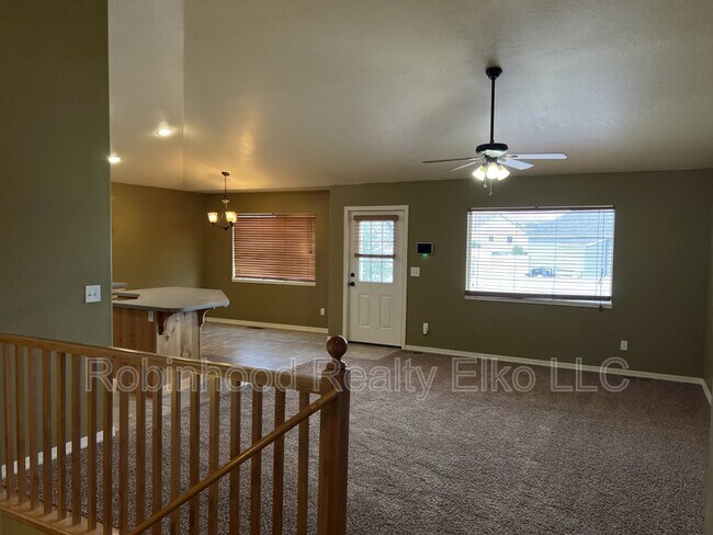 Foto del edificio - 214 Brookwood Dr