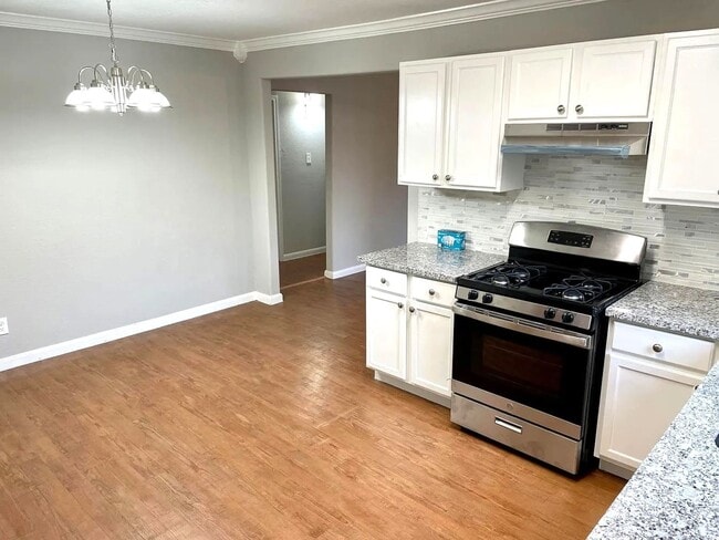 Foto del edificio - 1403 Ash St