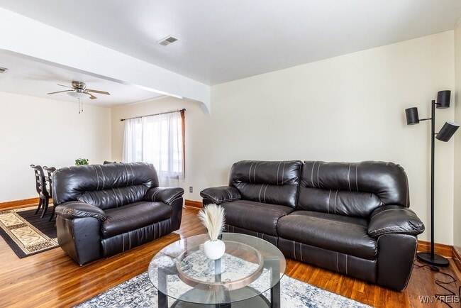 Building Photo - 38 Alexander Ave