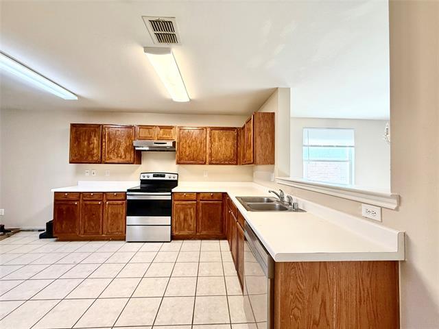 Foto del edificio - 12900 Vassar Dr