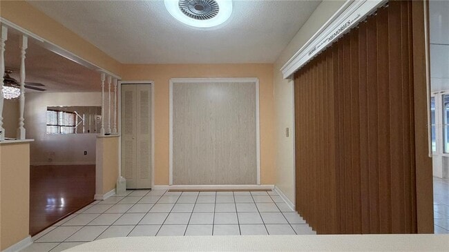 Foto del edificio - 126 N Observatory Dr