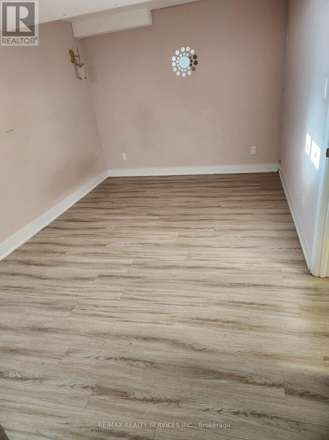 Building Photo - 18 Kilrea Way