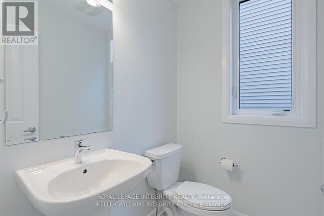 Building Photo - 275 Elsie MacGill Walk