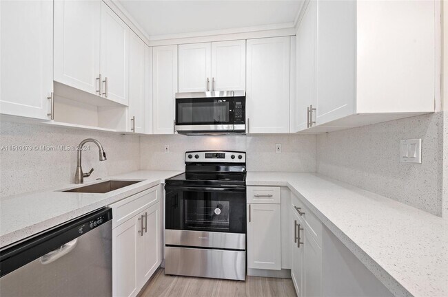 Building Photo - 16341 NW 17th Pl