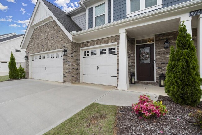 Foto del edificio - 8015 Scenic Ridge Wy