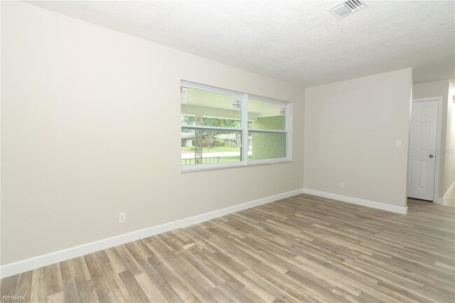 Foto del edificio - 4 br, 2 bath House - 4317 R Lantern Drive