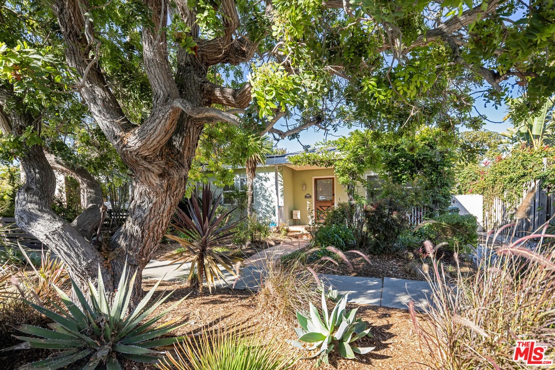 Foto principal - 2808 Clune Ave