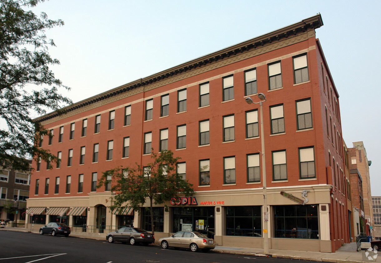 Foto del edificio - Renaissance Lofts