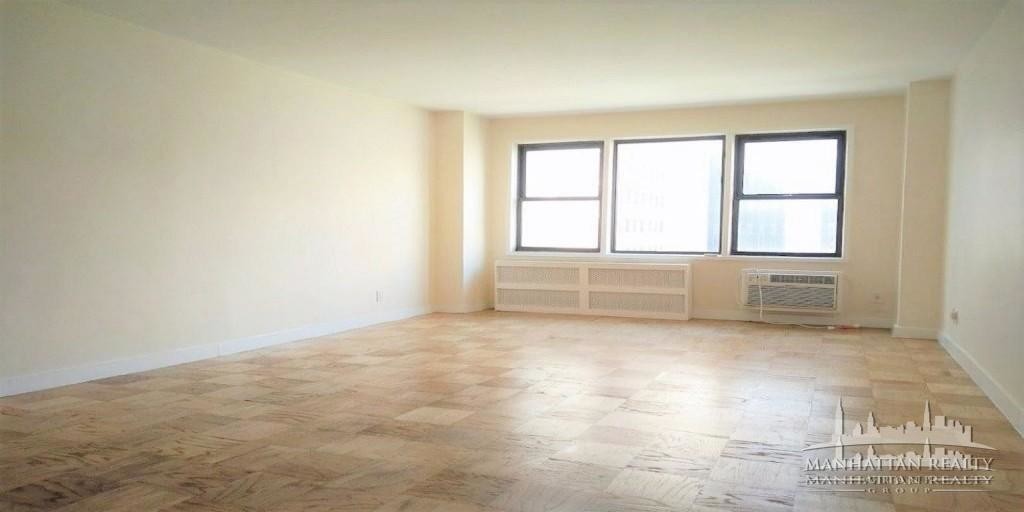 Foto del edificio - 124 E 56th St