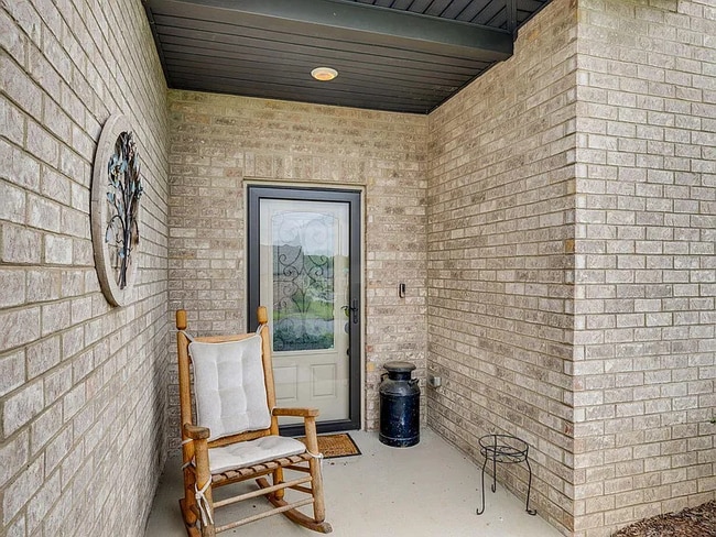 Building Photo - 116 Celtic Ct