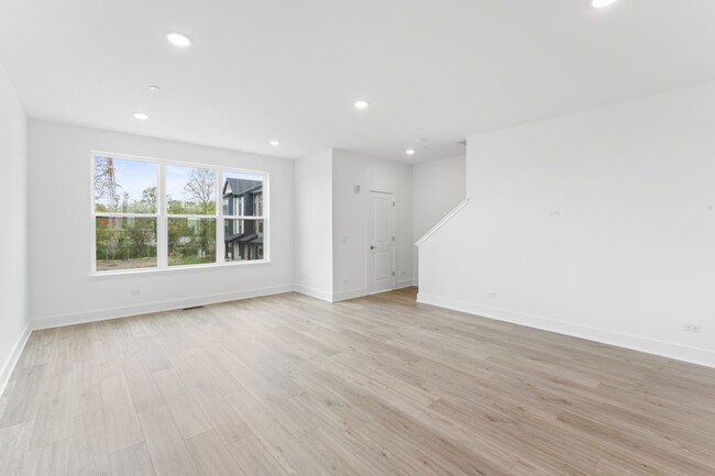 Foto del edificio - 6424 Levi Ln