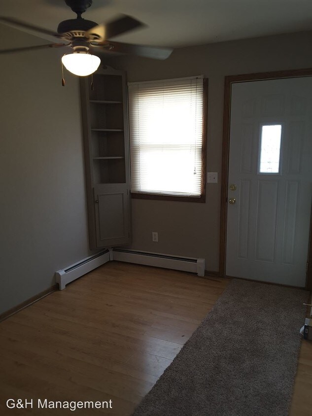 Primary Photo - 2 br, 1 bath House - 944 Willow Street