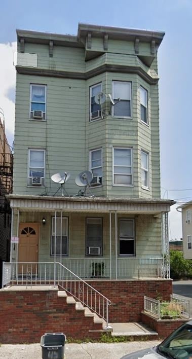 Building Photo - 67 Andrew St