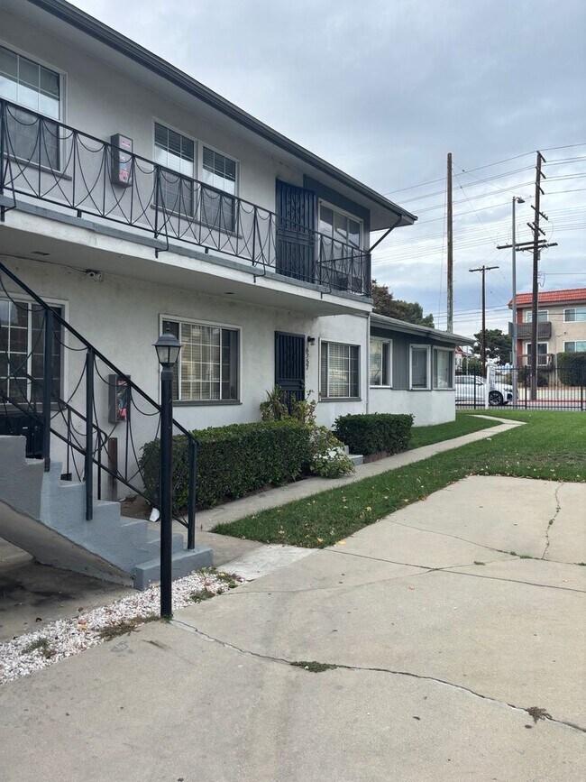 Building Photo - 6761 Atoll Ave