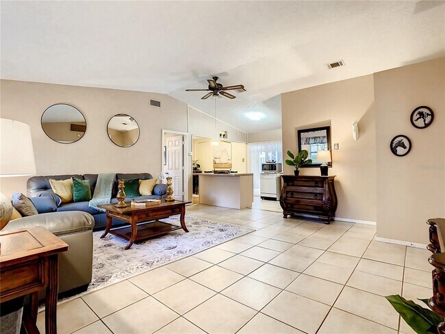 Foto del edificio - 6170 NW 57th Ct
