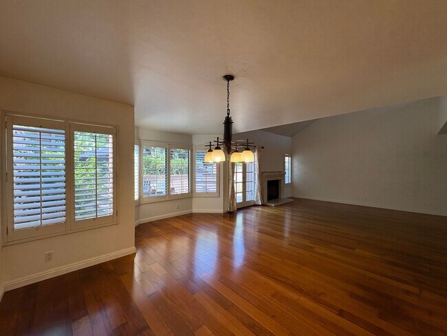 Foto del edificio - Great 2B/2.5BA Home with a Loft in Escondido!