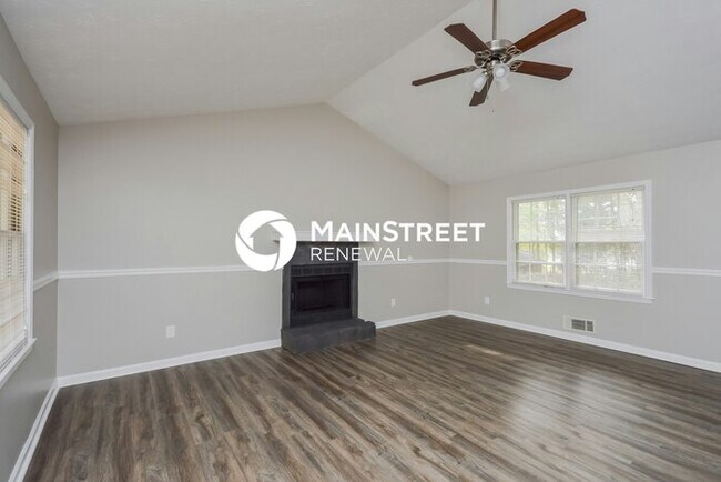 Building Photo - 3 Bedroom Pet-Friendly Home in Covington, ...