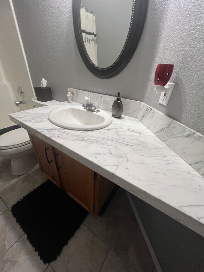 Foto del edificio - Home 3/2 in Southeast Boise Ideal Location!