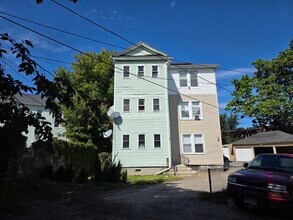Building Photo - 14 Douglas Ct